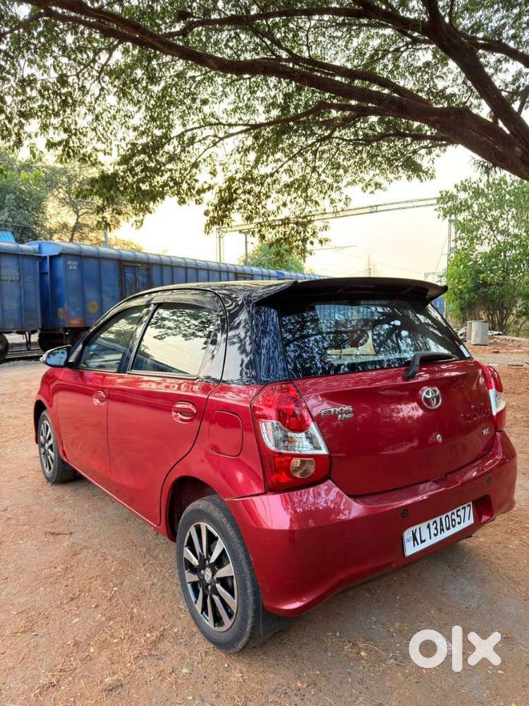 Toyota Etios Liva Vx Dual Tone, 2019, Petrol