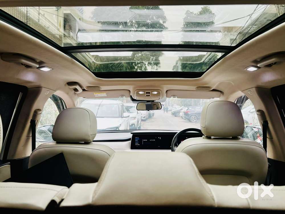 Mahindra Xuv700 2.0 Ax 7 Petrol At Luxury Pack Str, 2022, Petrol
