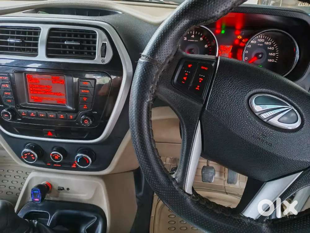 Mahindra Tuv 300 2015