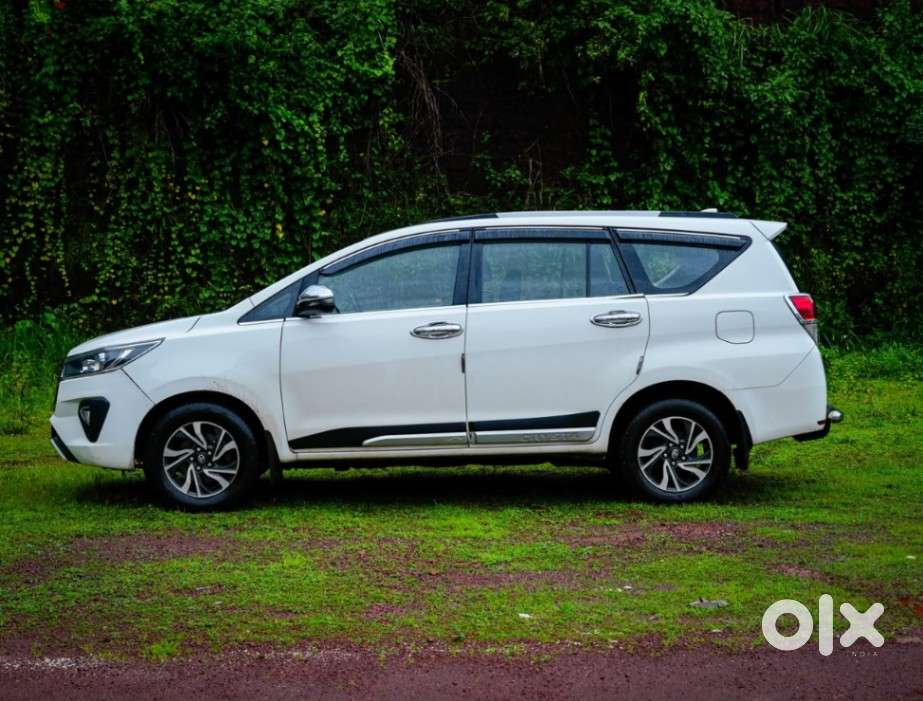 Toyota Innova Crysta [2020-ongoing] 2.4 Gx At 7 Str, 2021, Diesel