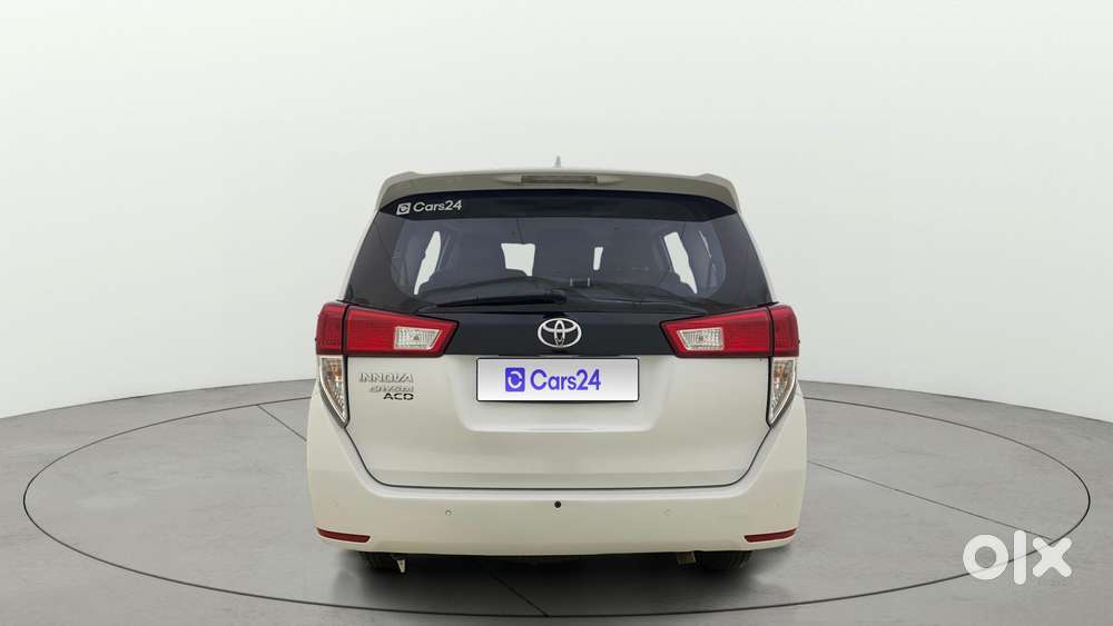 Toyota Innova Crysta [2020-ongoing] 2.4 Gx 7 Str, 2023, Diesel