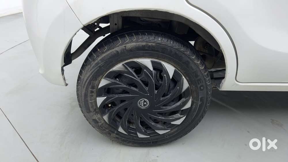 Maruti Suzuki Alto K10 2010-2014 Vxi, 2015, Petrol