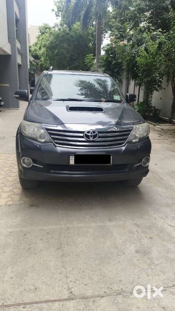 Toyota Fortuner 4x4 At, 2015, Diesel
