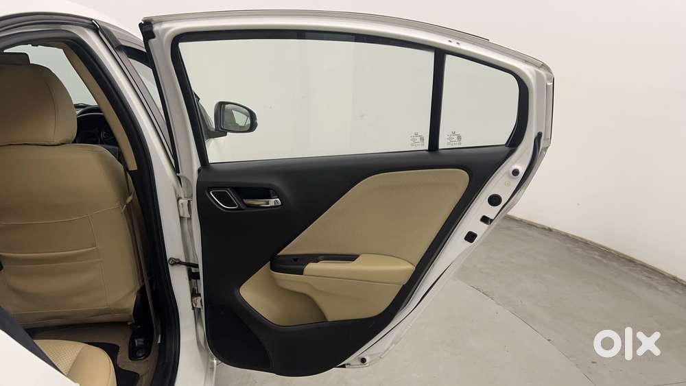 Honda City 1.5 V 4th Gen I-vtec Mt, 2022, Petrol