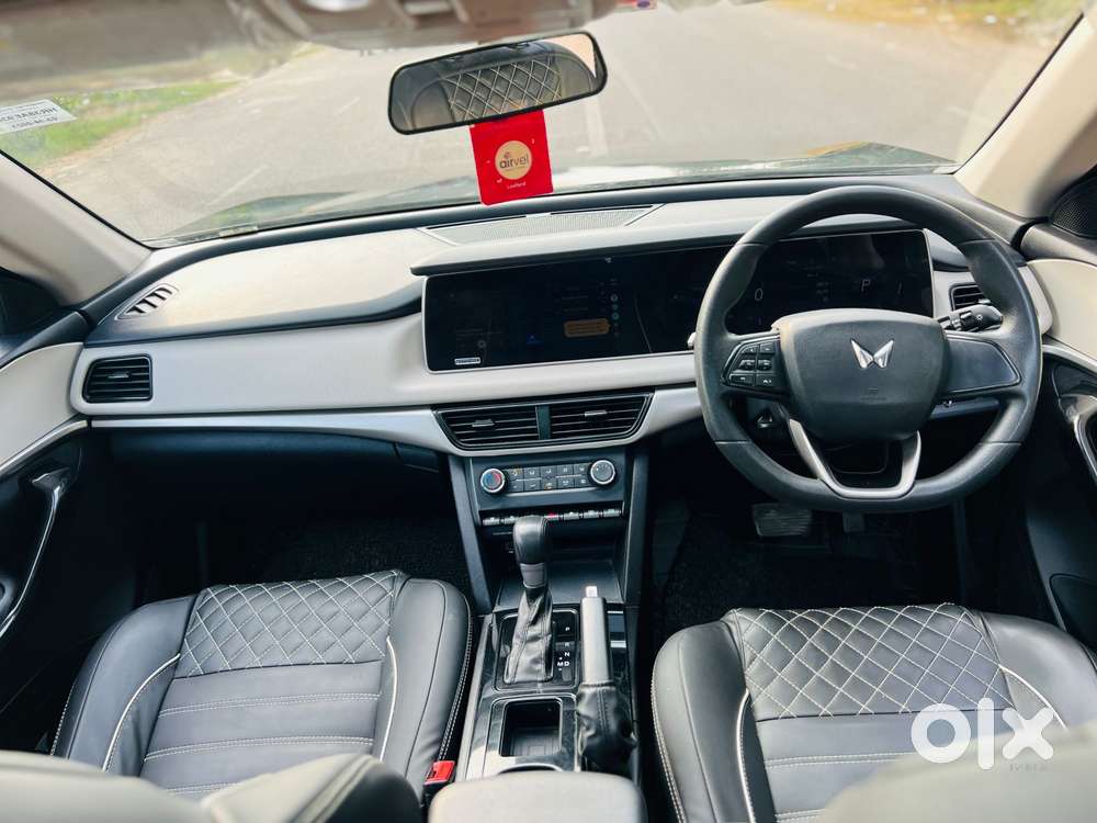 Mahindra Xuv700 2.2 Ax 5 Diesel At 7 Str, 2023, Diesel