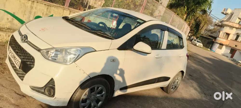 Meri Dusri Gadi 29 Ko Aa Rhi H Isiliye Bechna H