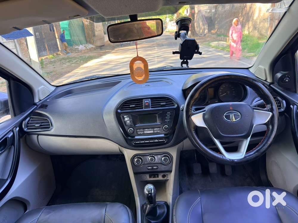 Tata Tiago 1.2 Revotron Xm, 2017, Petrol