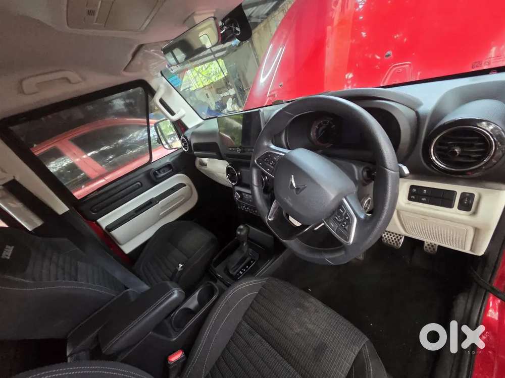 Mahindra Thar Roxx Petrol 2024