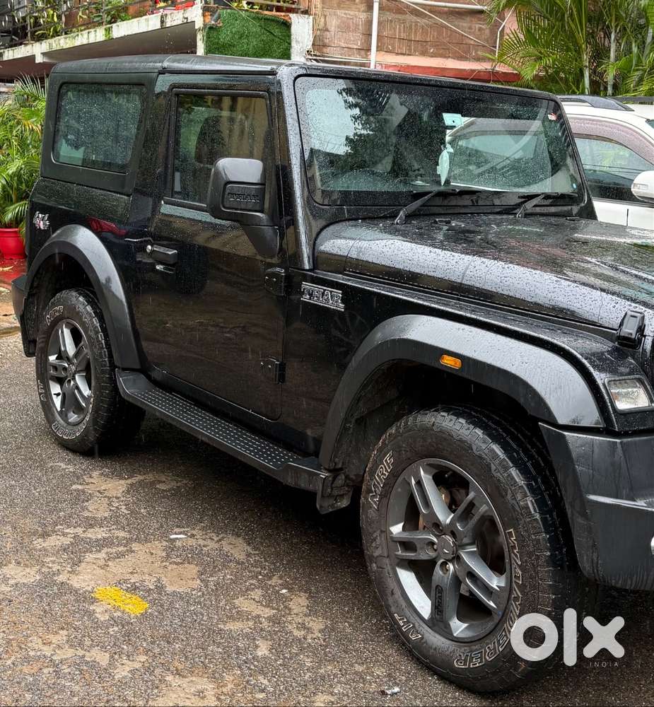 Thar 4x4 Top Model Black