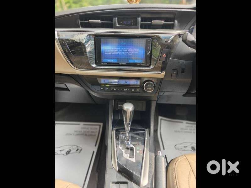Toyota Corolla Altis 2013-2017 Vl At, 2016, Petrol