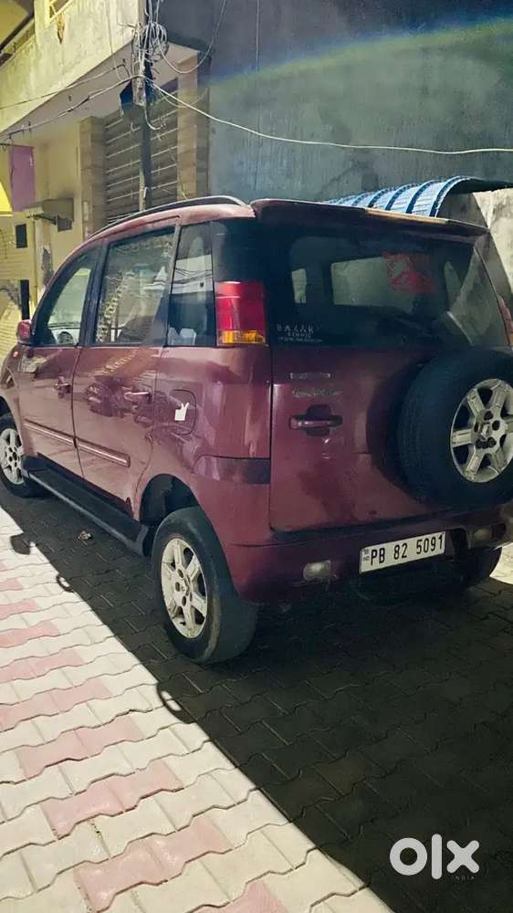 Mahindra Quanto 2012