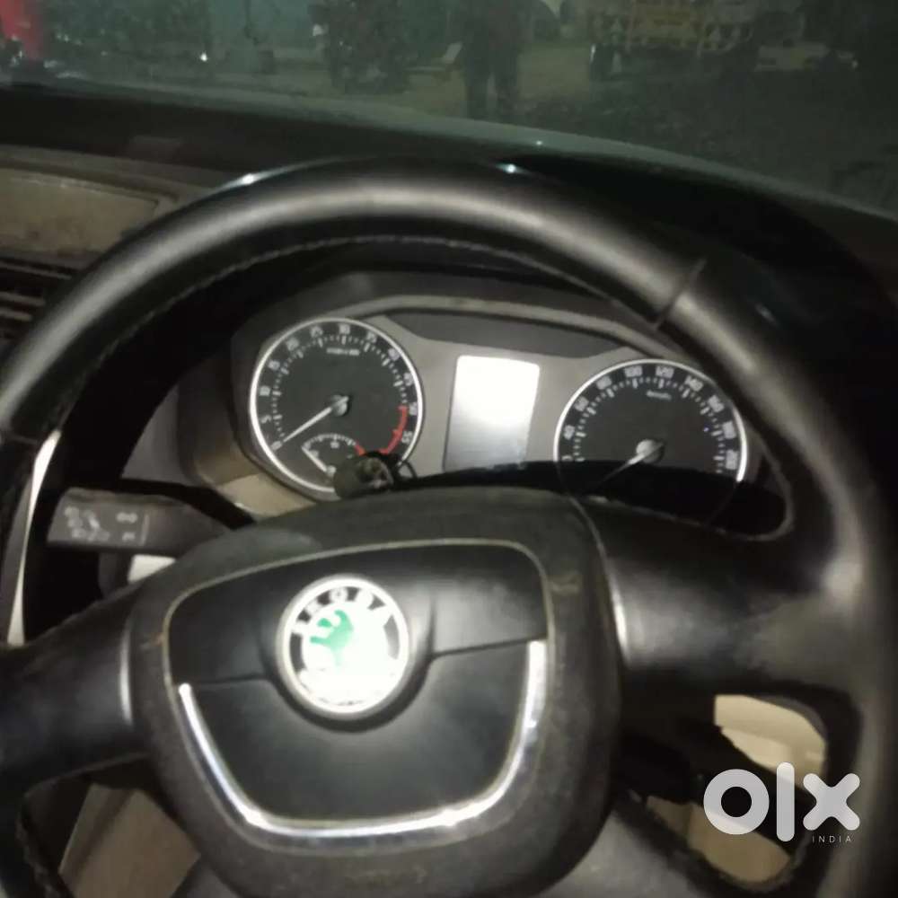 Skoda Laura 2011 Diesel 207000 Km Driven