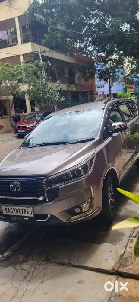 Toyota Innova Crysta 2024