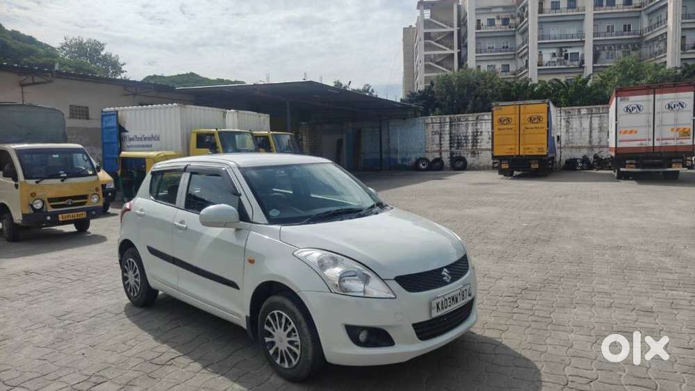 Maruti Suzuki Swift VXi + Manual, 2015, Petrol