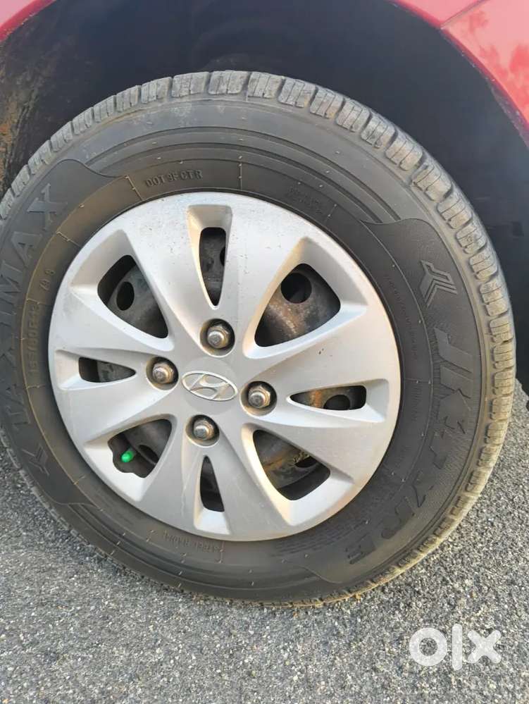 Hyundai I10 Sportz 1.2 2013 Complete  Company Service History ..