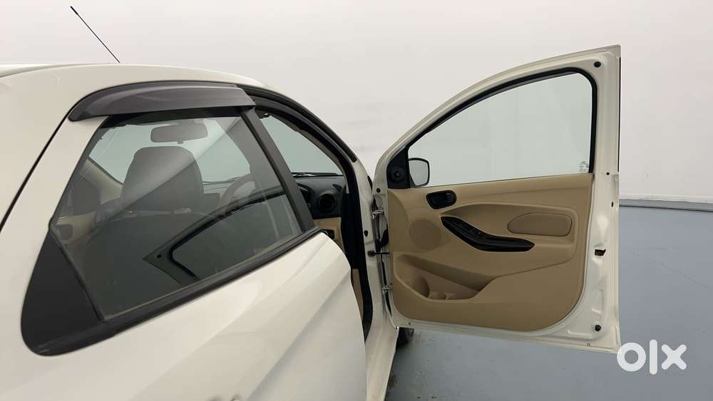 Ford Figo Aspire Titanium, 2021, Petrol