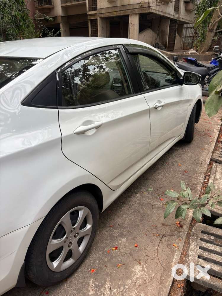 Hyundai Verna Petrol 2011