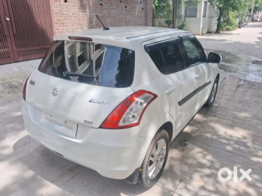 Maruti Suzuki Swift Zdi 2012