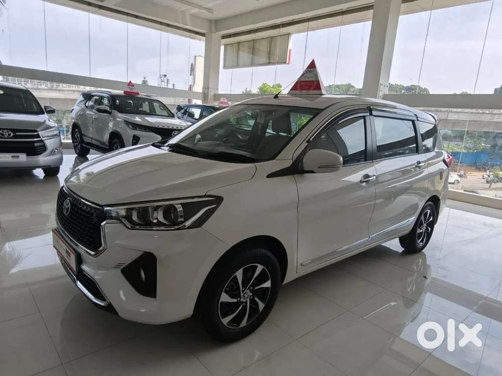 Toyota Rumion V MT, 2023, Petrol