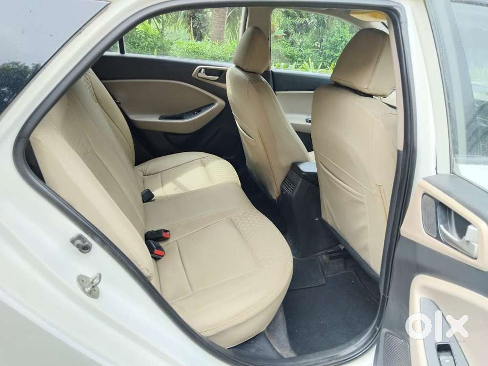 Hyundai Aura Sx Plus Automatic, 2021, Petrol