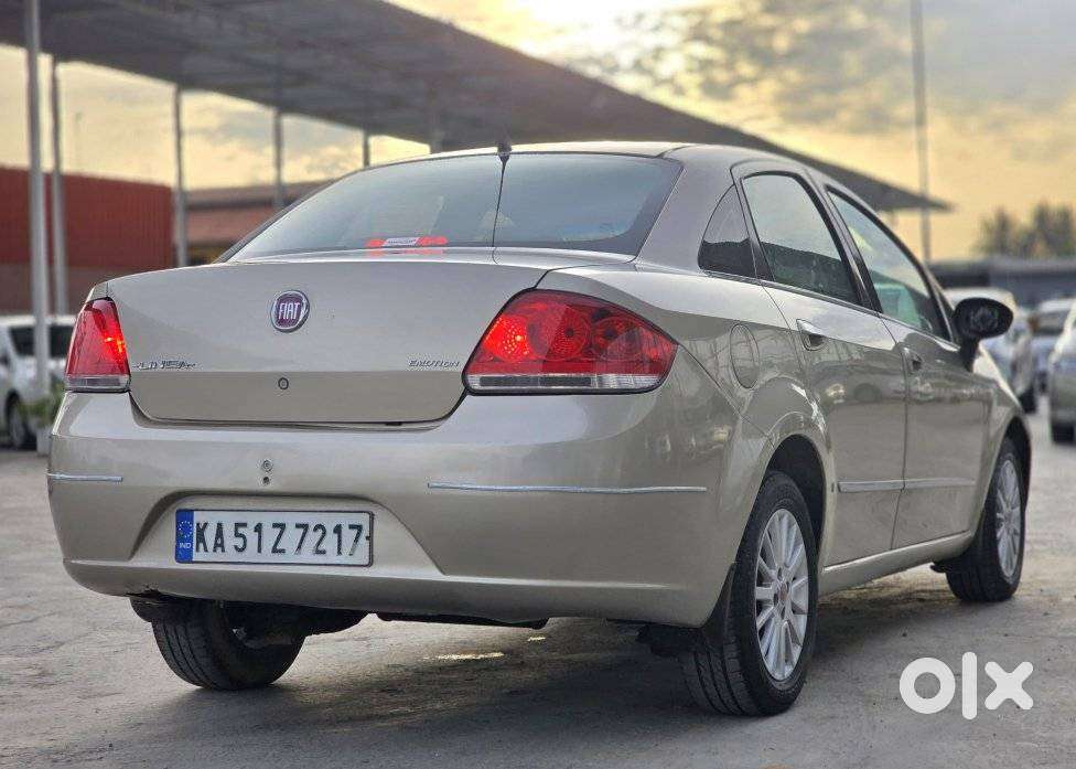 Fiat Linea Emotion Pk 1.4, 2010, Petrol