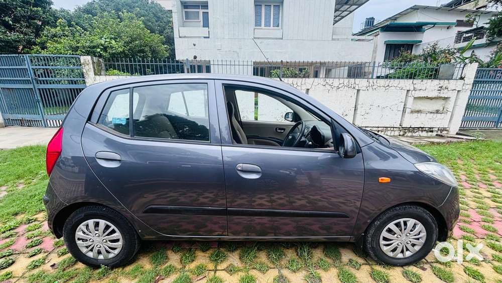 Hyundai I10 Sportz, 2015, Petrol
