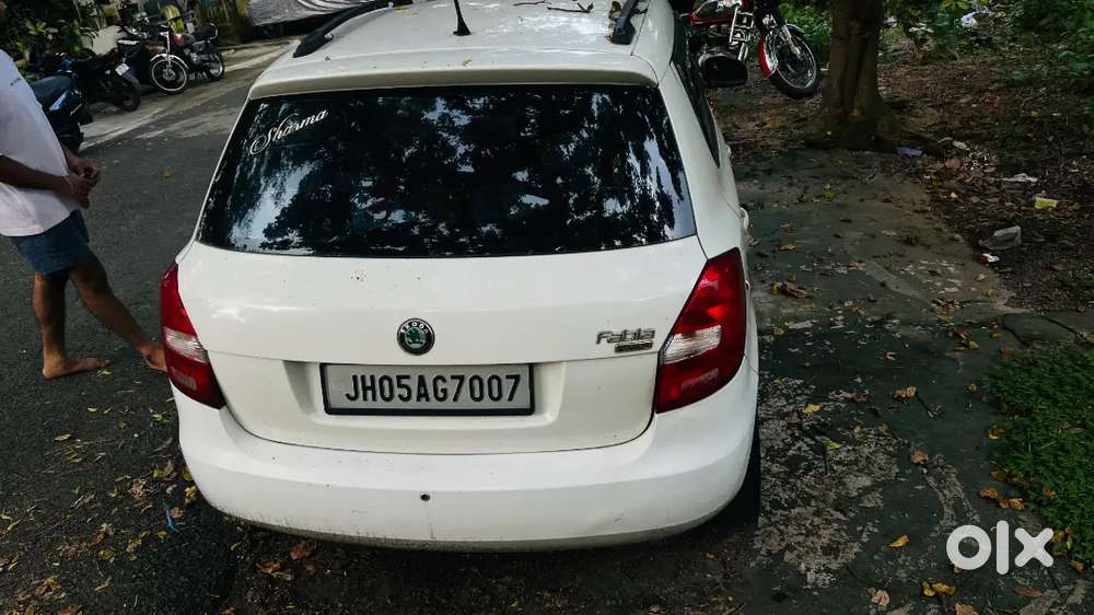 Skoda Fabia Petrol Manual 2011