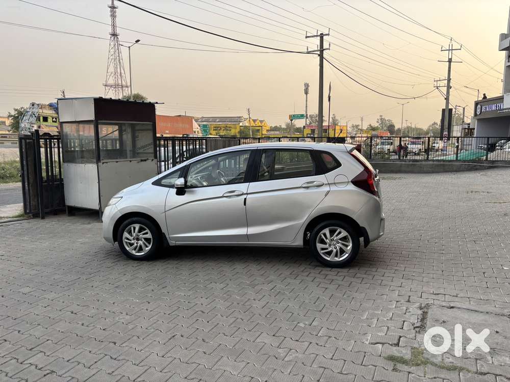 Honda Jazz 1.2 V I Vtec Privilege, 2017, Petrol