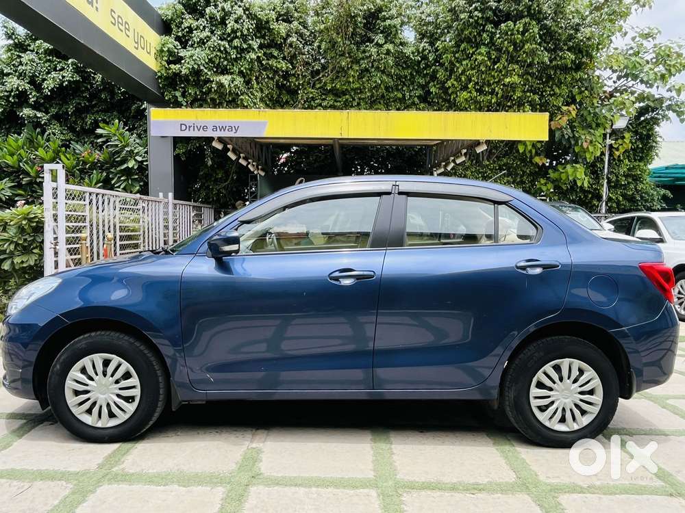 Maruti Suzuki Swift Dzire Vxi Optional, 2022, Petrol