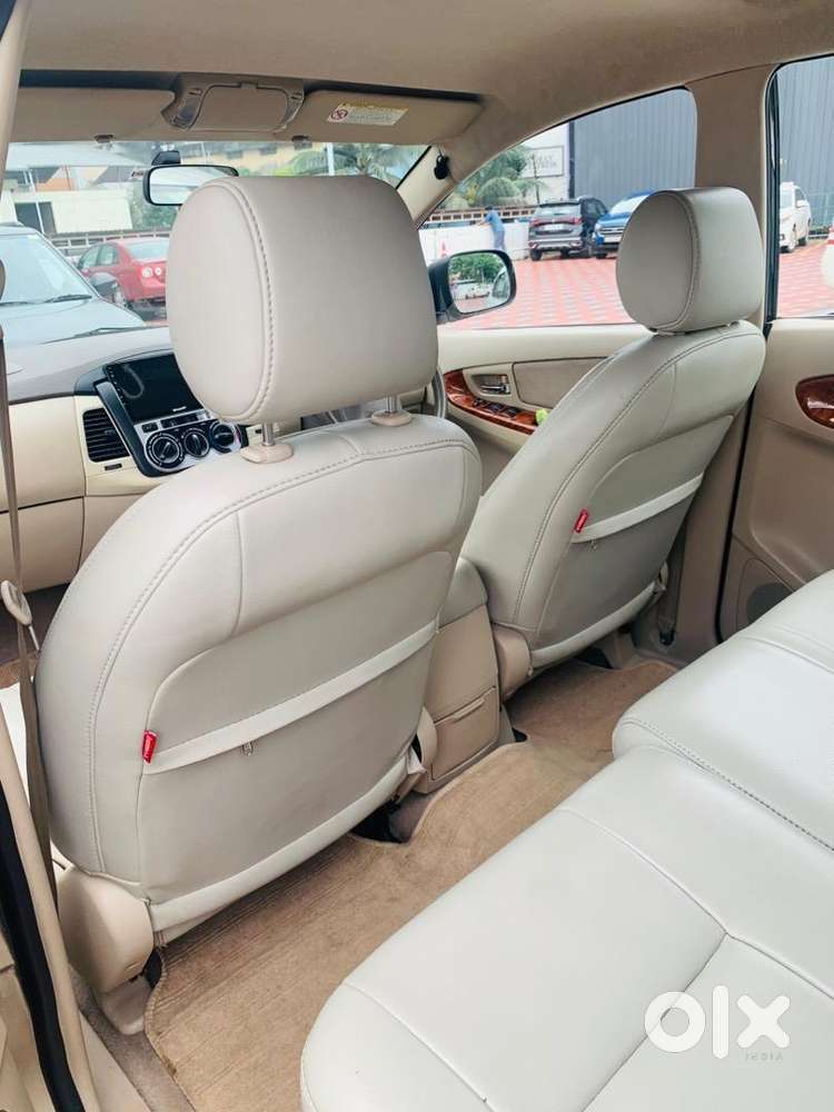 Toyota Innova 2007 Diesel 180000 Km Driven