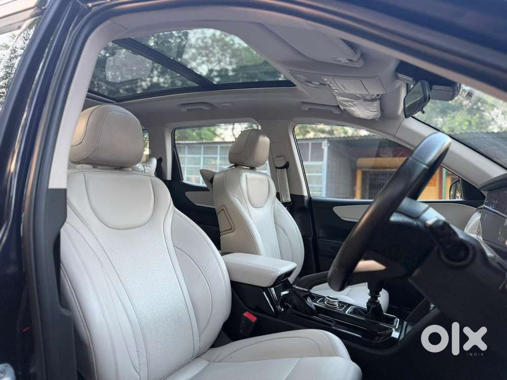 Mahindra Xuv700 2.2 Ax 7 Diesel Mt Str, 2023, Diesel