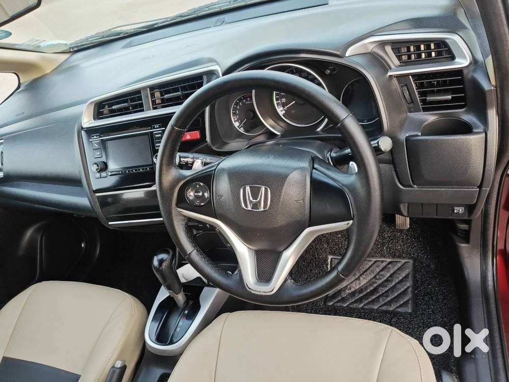 Honda Jazz V Automatic, 2015, Petrol
