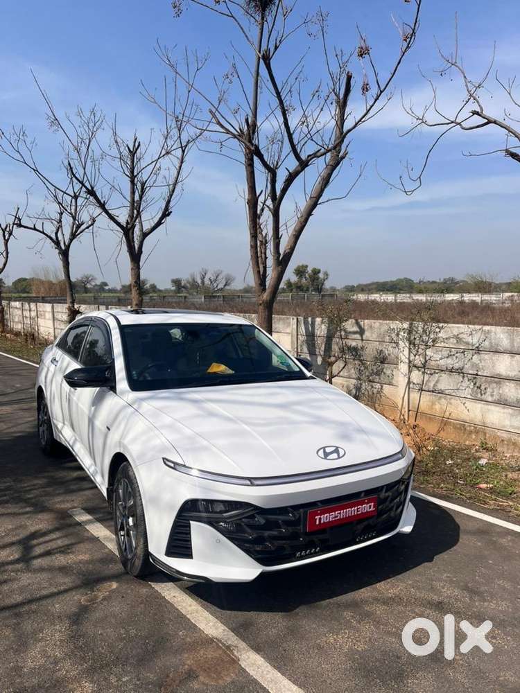 Hyundai New Verna 2025 Petrol 7800 Km Driven