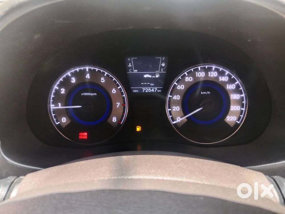 Hyundai Verna Fluidic 1.6 Vtvt Sx, 2012, Petrol