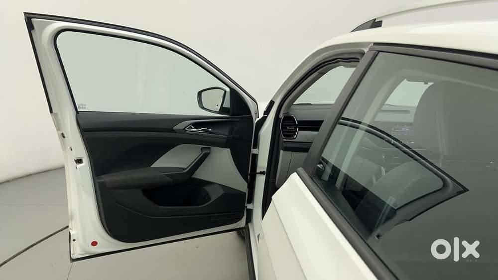 Skoda Kushaq 1.0 Tsi Ambition At, 2023, Petrol