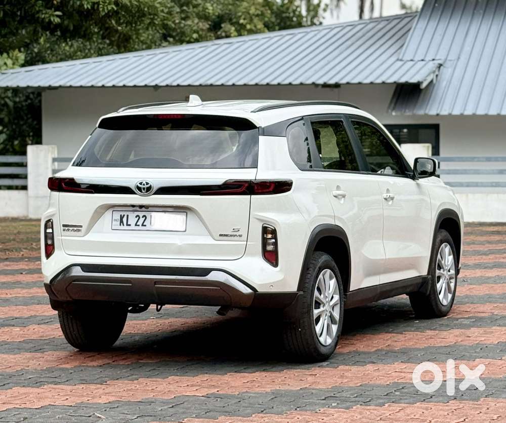Toyota Urban Cruiser Hyryder 1.5 S Neo Drive At, 2025, Petrol