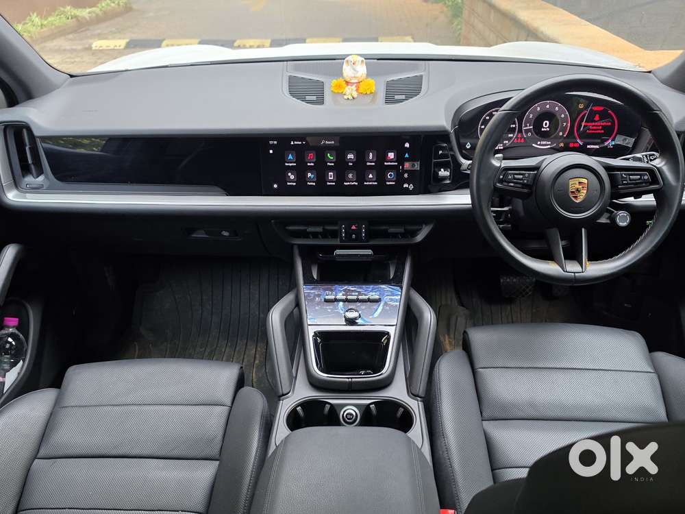 Porsche Cayenne V6 Tiptronic, 2023, Petrol
