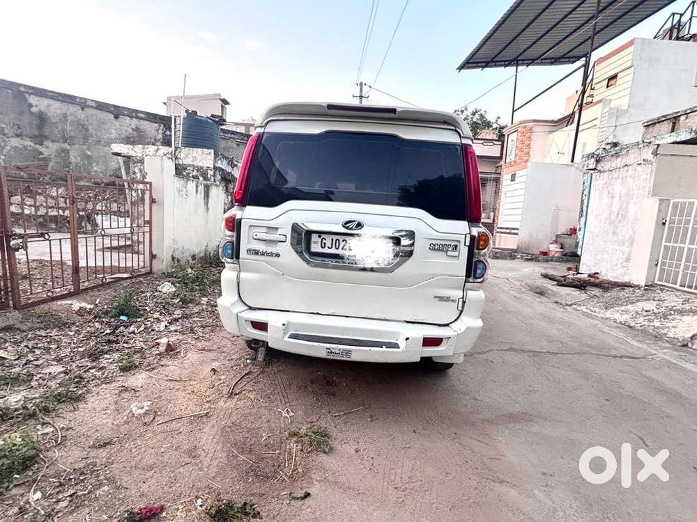 Mahindra Scorpio 2015 Diesel Well Maintained