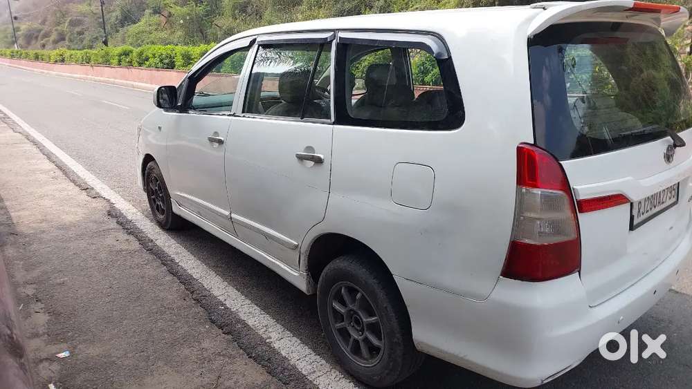 Toyota Innova 2014 Diesel 160450 Km Driven
