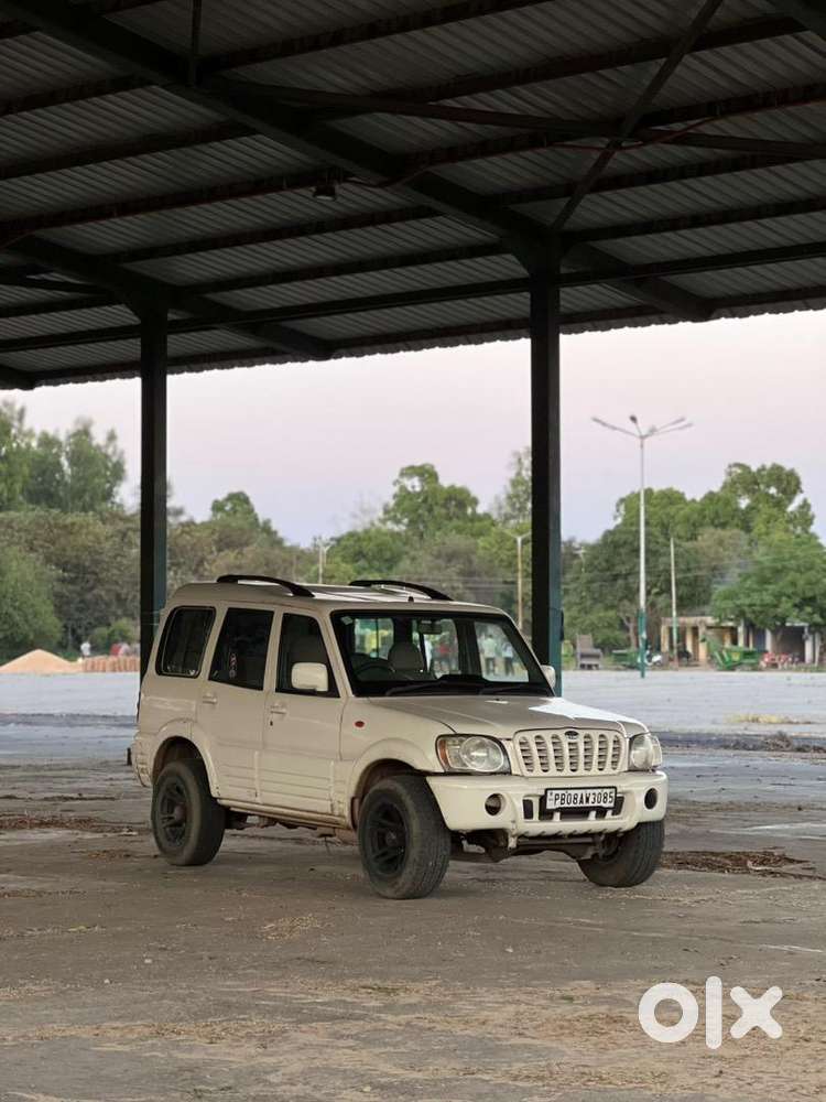 Mahindra Scorpio 2006
