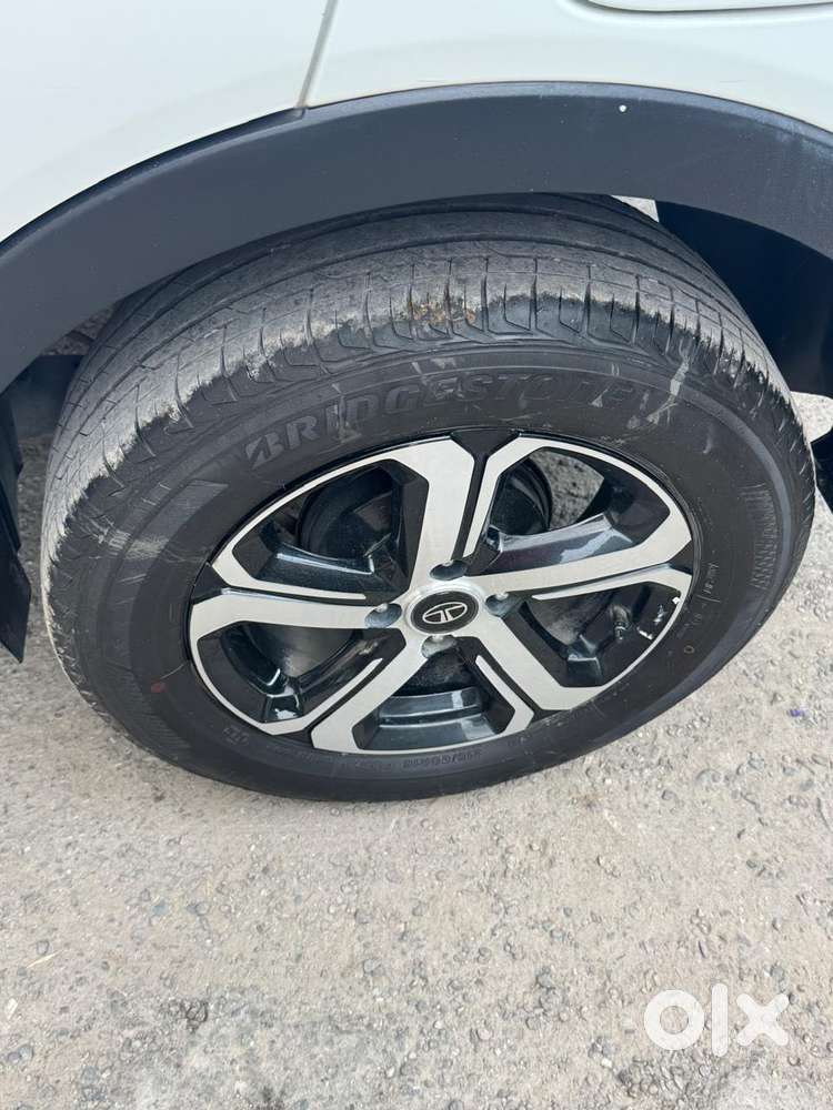 Tata Nexon Xz Plus Luxs, 2023, Petrol
