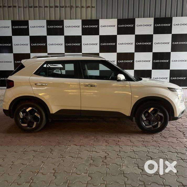 Hyundai Venue Sx (o) Mt 1.5 Diesel, 2021, Diesel