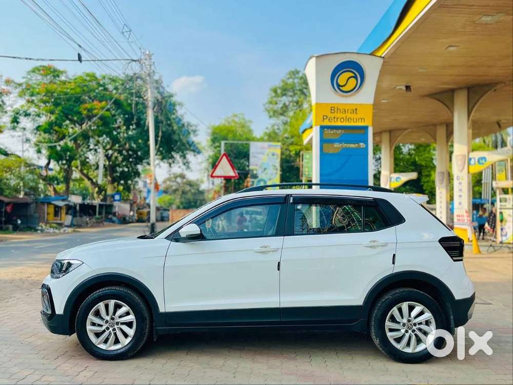 Volkswagen Taigun 1.0 Tsi Highline At, 2025, Petrol