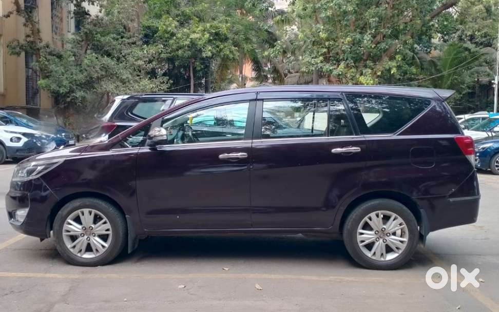 Toyota Innova Crysta 2.8 Zx At 7 Seater, 2016, Diesel