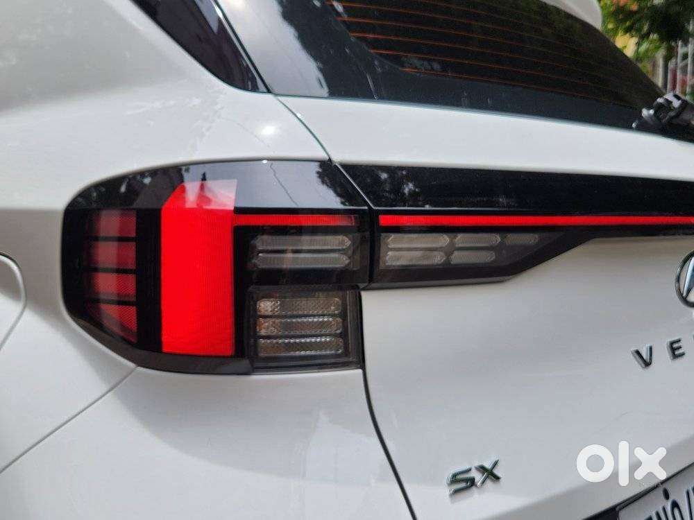 Hyundai Venue Sx Mt, 2023, Diesel