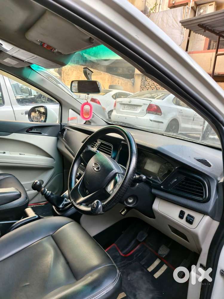Mahindra Marazzo M2 2019