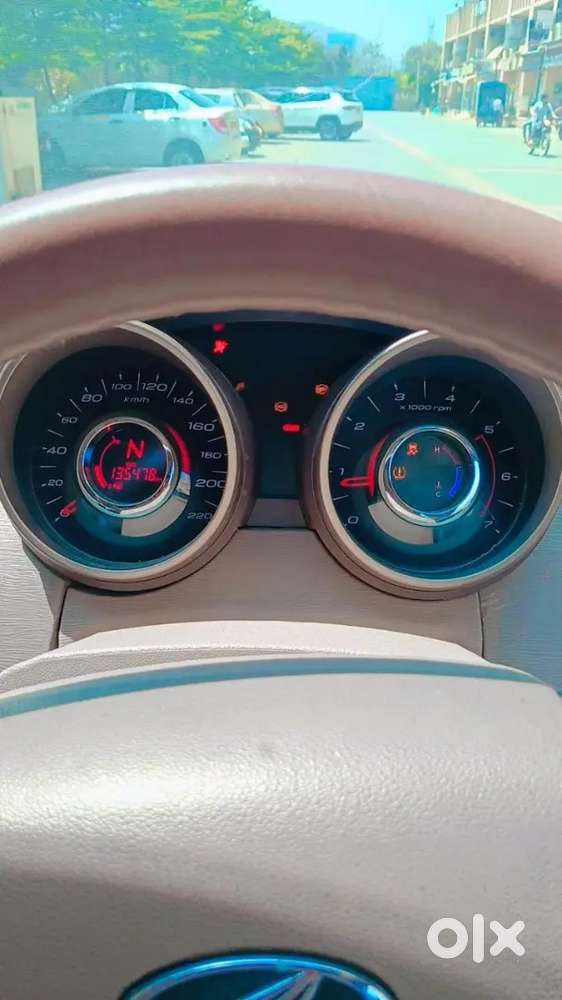 Mahindra Xuv500 2012 Diesel 135000 Km Driven