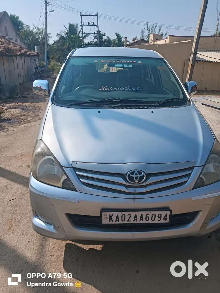 Toyota Innova 2010