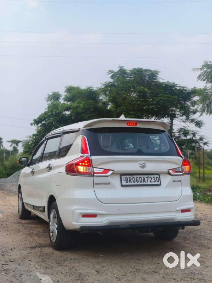 Maruti Suzuki Ertiga Vxi At Petrol, 2022, Petrol