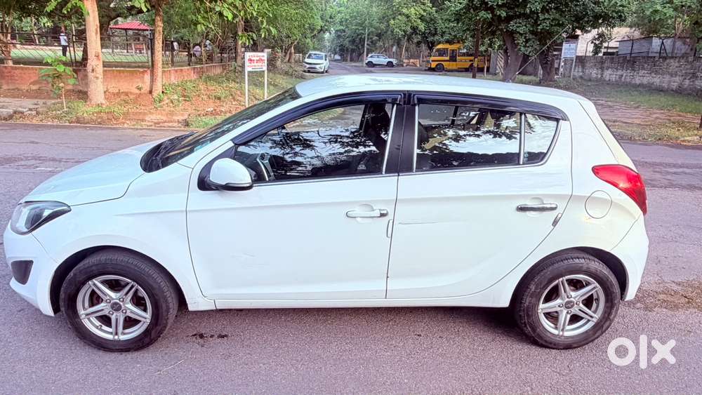 Hyundai I20 Sportz 1.2 Bs-iv, 2013, Diesel